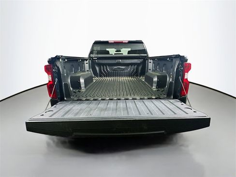 Used 2023 Chevrolet Silverado 1500 Custom w/ 2.7L Blackout Package image 34