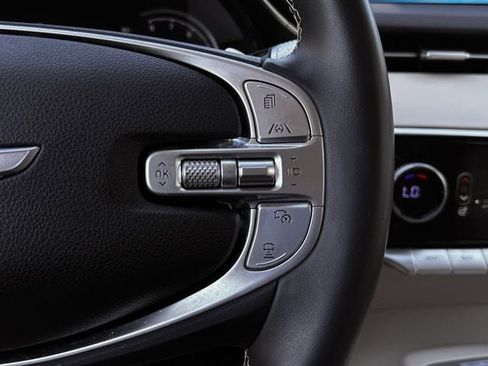 Used 2024 Genesis GV70 2.5T Advanced w/ Advanced Package image 16