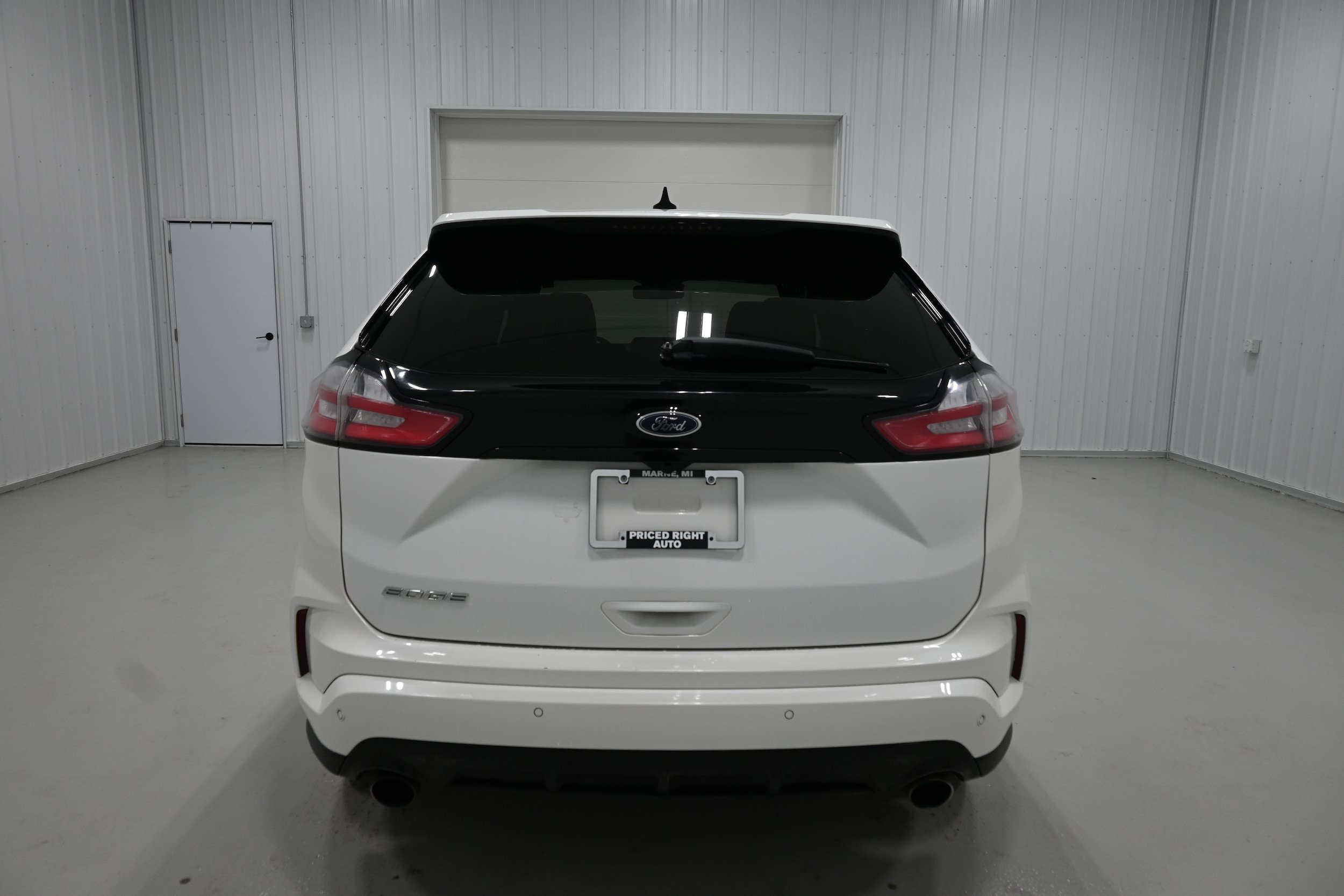 Used 2020 Ford Edge ST-Line w/ Cold Weather Package AWD/4WD image 32