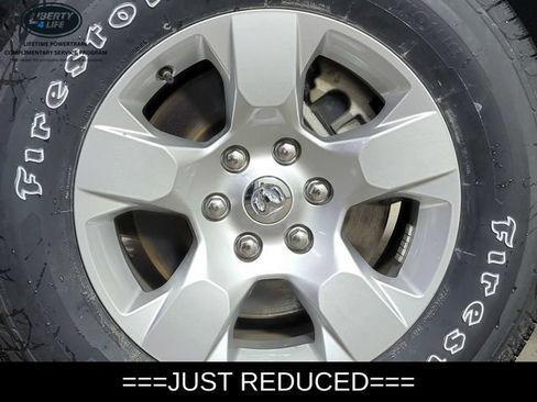Used 2024 RAM 1500 Big Horn AWD/4WD image 10