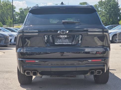 Used 2024 Chevrolet Traverse RS w/ LPO, Floor Liner Package AWD/4WD image 28