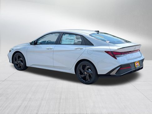 New 2026 Hyundai Elantra Sport FWD image 3