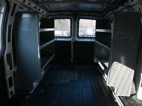 Used 2020 Chevrolet Express 2500 Work Van w/ Driver Convenience Package image 16
