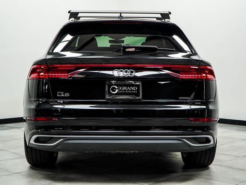 Used 2023 Audi Q8 Prestige image 9