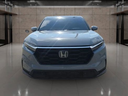 Used 2025 Honda CR-V EX-L image 3