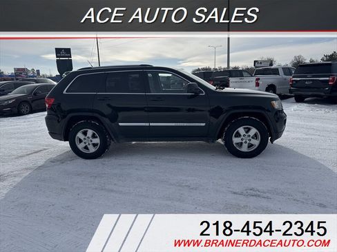 Used 2013 Jeep Grand Cherokee Laredo w/ Laredo E Group image 6