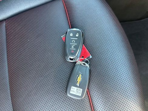 Used 2025 Chevrolet Blazer RS image 11