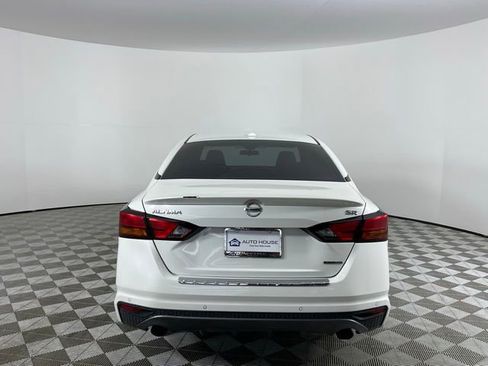 Used 2022 Nissan Altima 2.0 SR FWD image 4