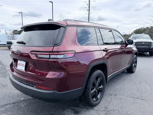 Used 2023 Jeep Grand Cherokee L Laredo image 6