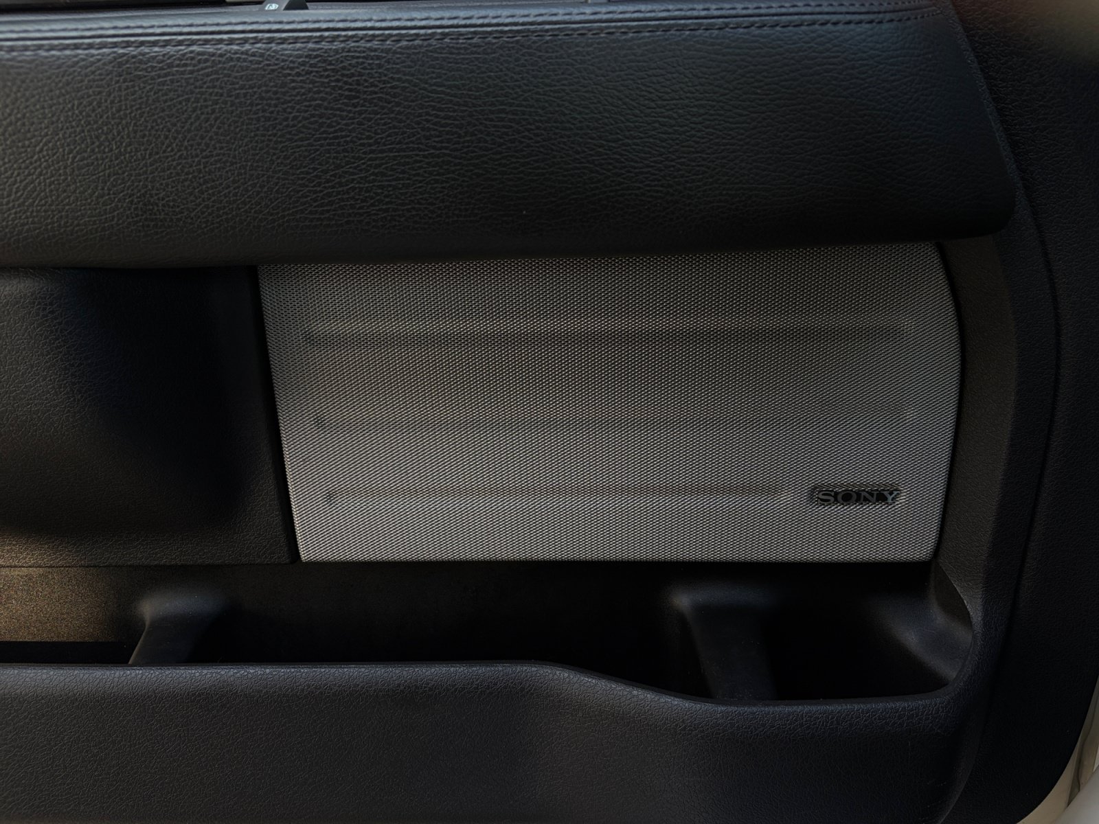Used 2014 Ford F150 Platinum RWD image 28