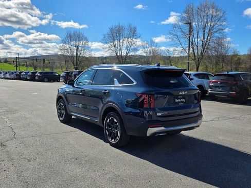 New 2026 Kia Sorento S w/ S Panoramic Sunroof Package AWD/4WD image 5