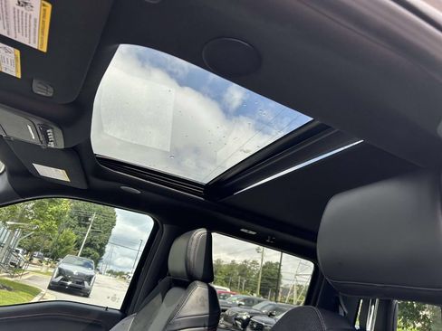 Used 2025 Ford F150 Raptor AWD/4WD image 18
