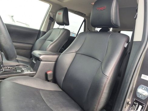 Used 2021 Toyota 4Runner Venture w/ Moonroof Package AWD/4WD image 11