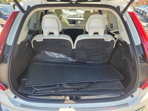 Certified 2024 Volvo XC90 B6 Ultimate w/ Protection Package AWD/4WD image 27