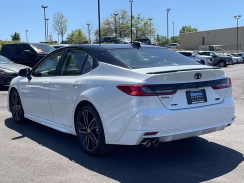 Used 2025 Toyota Camry XSE FWD image 5
