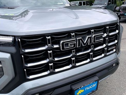 Used 2026 GMC Canyon AT4 w/ Technology Plus Package AWD/4WD image 30