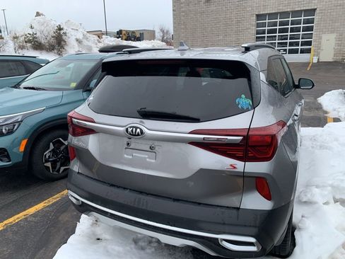 Used 2021 Kia Seltos S image 9