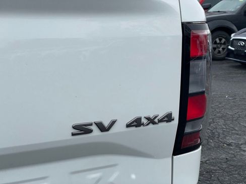 Certified 2022 Nissan Frontier SV image 32