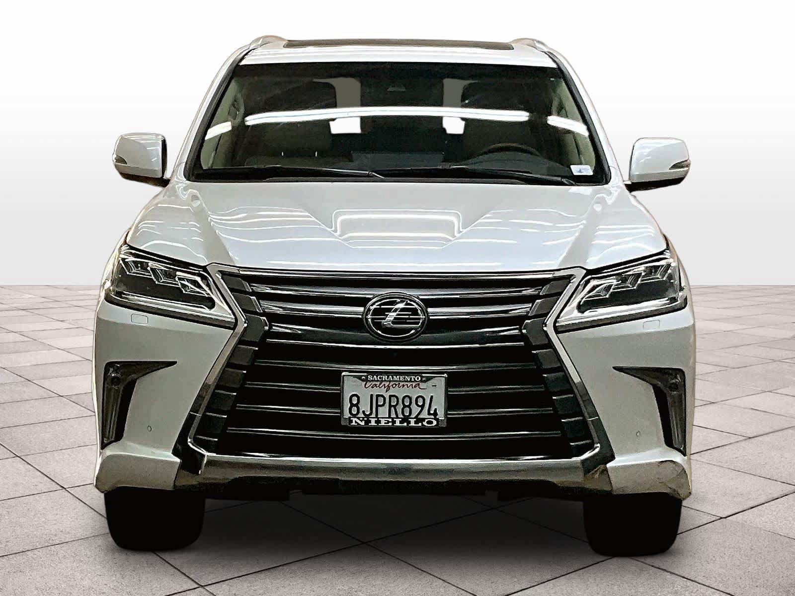 Used 2019 Lexus LX 570 4WD w/ Luxury Package image 7