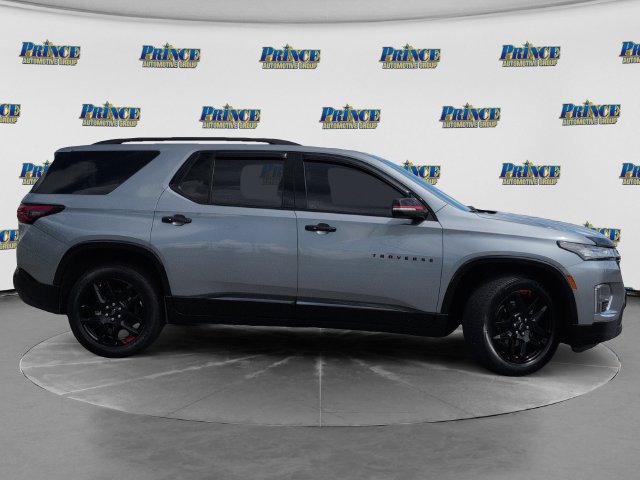 Used 2023 Chevrolet Traverse Premier w/ Redline Edition FWD image 4