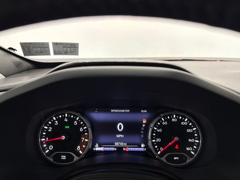 Used 2020 Jeep Renegade Trailhawk w/ Premium Leather Group AWD/4WD image 27