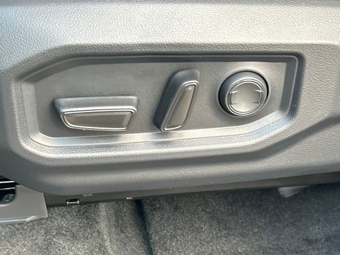 New 2026 Toyota Tundra SR5 image 8