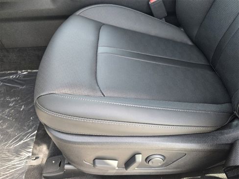 New 2025 Kia Sorento S w/ Panoramic Sunroof Package image 17