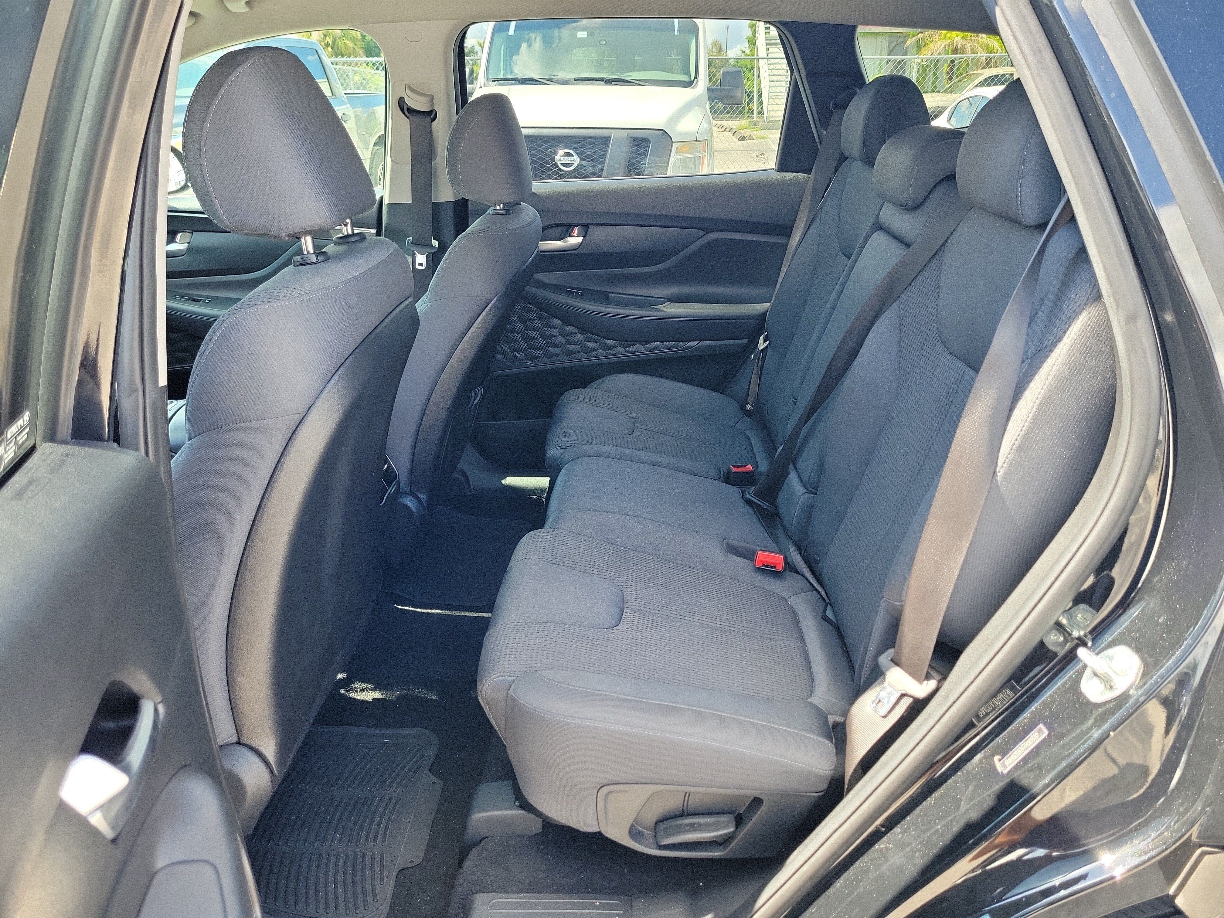 Used 2023 Hyundai Santa Fe SEL AWD/4WD image 16