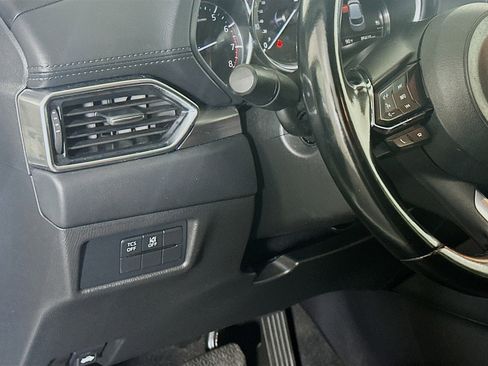 Used 2020 MAZDA CX-5 Touring AWD/4WD image 17