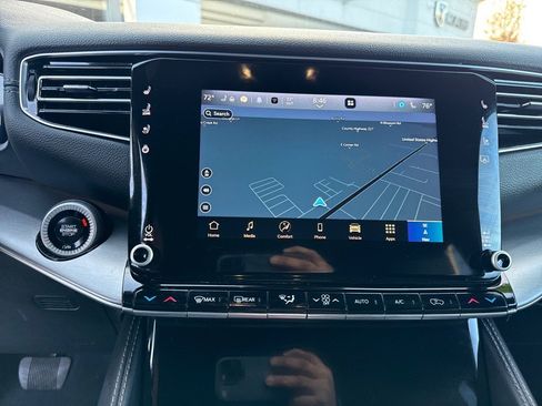 Used 2024 Jeep Wagoneer Series II image 11