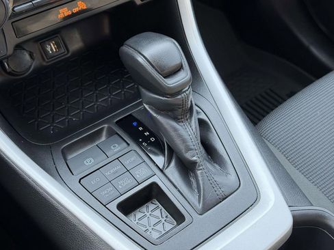 Used 2024 Toyota RAV4 LE image 6