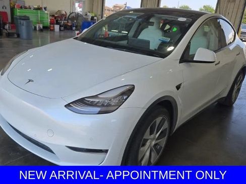 Used 2021 Tesla Model Y 2WD image 1