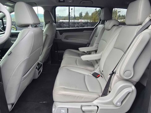 Used 2021 Honda Odyssey EX-L image 15