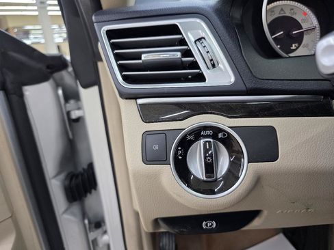 Used 2016 Mercedes-Benz E 550 Cabriolet image 37