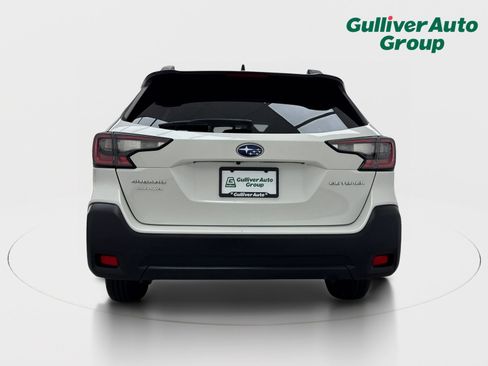 Used 2024 Subaru Outback Premium AWD/4WD image 7
