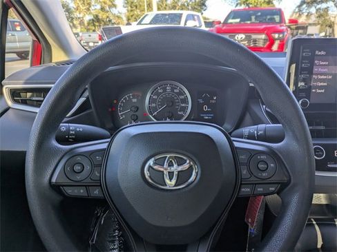 Used 2020 Toyota Corolla LE image 22
