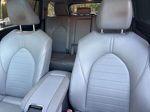 Used 2022 Toyota Highlander XLE image 21