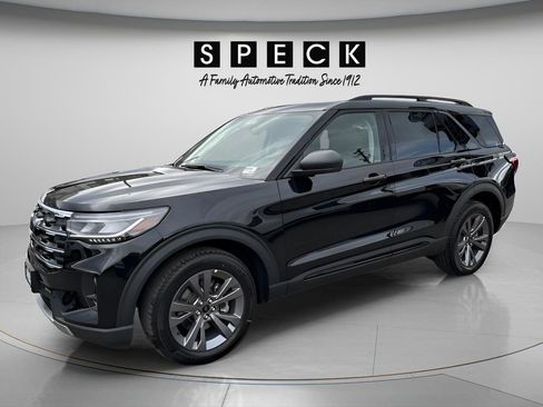 New 2026 Ford Explorer Active w/ Active Comfort Package image 1