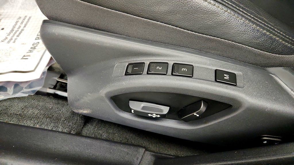 Used 2018 Volvo V60 T5 Cross Country w/ Convenience Package AWD/4WD image 11