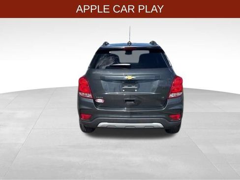 Used 2018 Chevrolet Trax LT w/ LT Convenience Package image 6