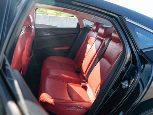 Used 2018 Honda Civic EX image 18