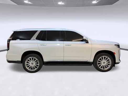 Used 2023 Cadillac Escalade Premium Luxury AWD/4WD image 8