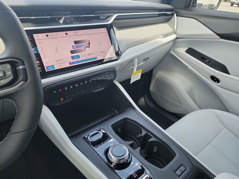 New 2026 Jeep Cherokee Laredo AWD/4WD image 23