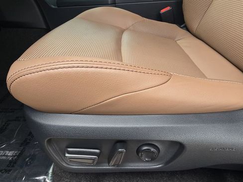 Used 2025 Toyota 4Runner Limited w/ Tow Technology Package image 29