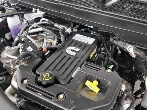 New 2025 RAM 4500 Tradesman w/ Chrome Appearance Group image 38