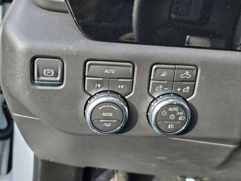 Used 2026 GMC Sierra 1500 SLT w/ SLT Premium Plus Package AWD/4WD image 26