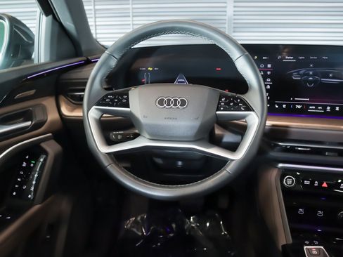 Certified 2025 Audi Q5 Premium Plus w/ Premium Plus image 21