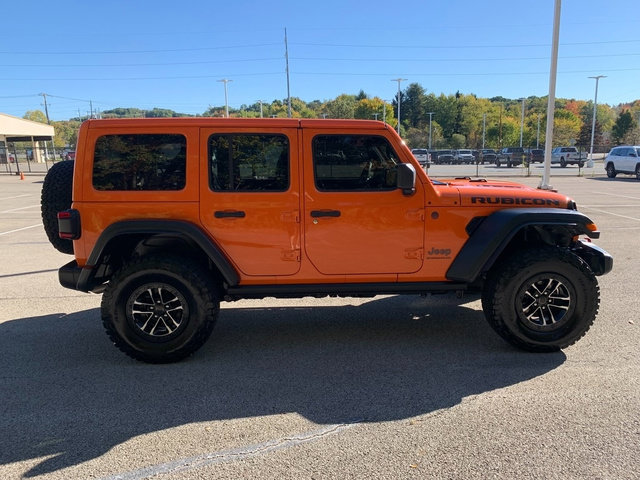 Used 2025 Jeep Wrangler Unlimited Rubicon w/ XTREMEE 35" Tire Package AWD/4WD image 7