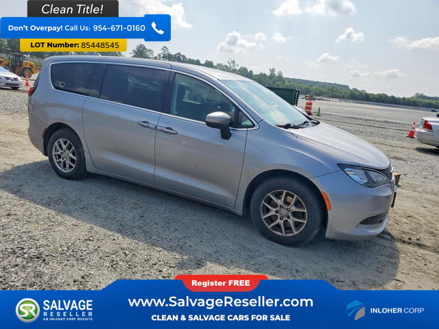 Used 2017 Chrysler Pacifica Touring FWD image 5