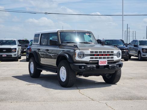 New 2026 Ford Bronco Heritage Edition AWD/4WD image 2